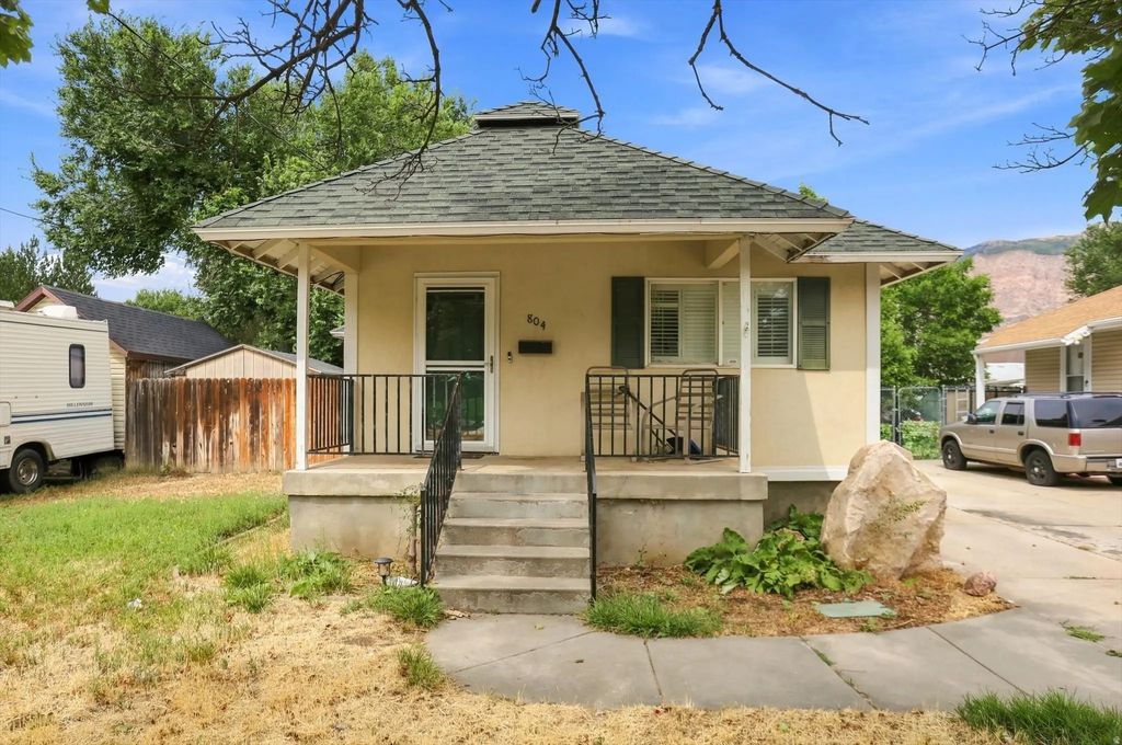 804 E Canyon Rd S, Ogden