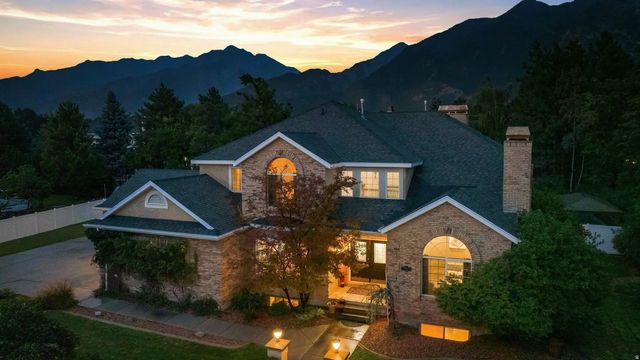 5 Quietwood Ln, Sandy