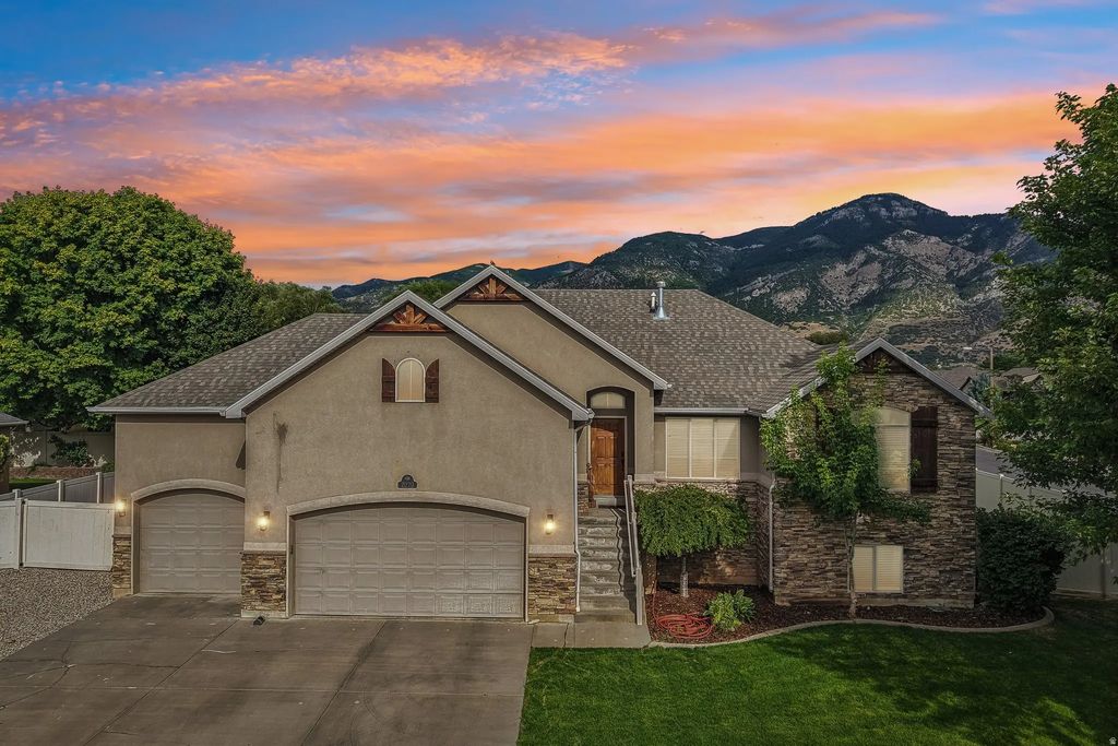 2070 N 225 E, North Ogden