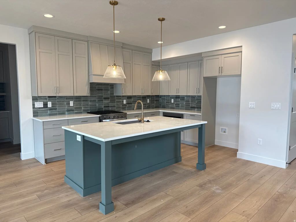 6380 S Larry Way 139, South Weber