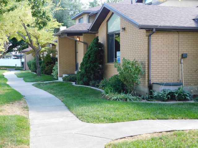 785 E Autumn Field Dr S, Sandy