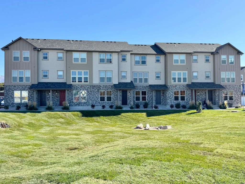 1650 N Main St, Layton