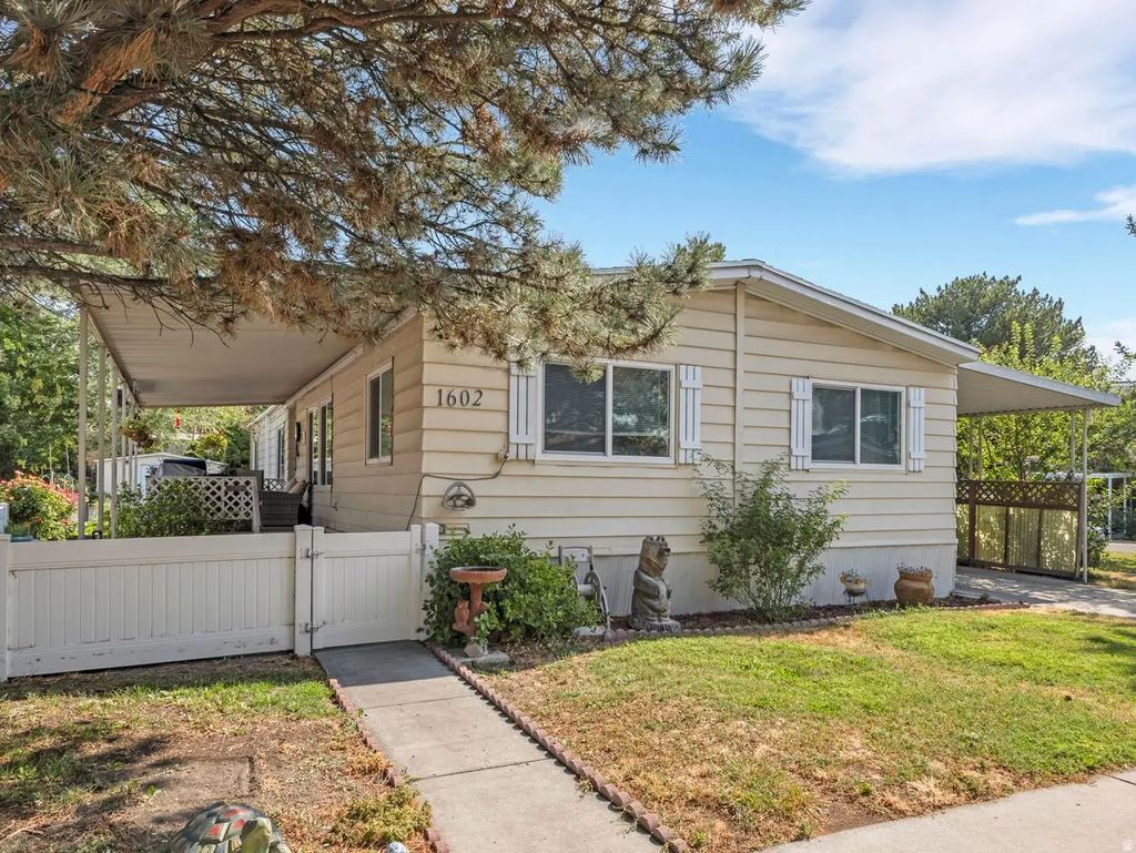 1602 Indian Summer Dr, Salt Lake City