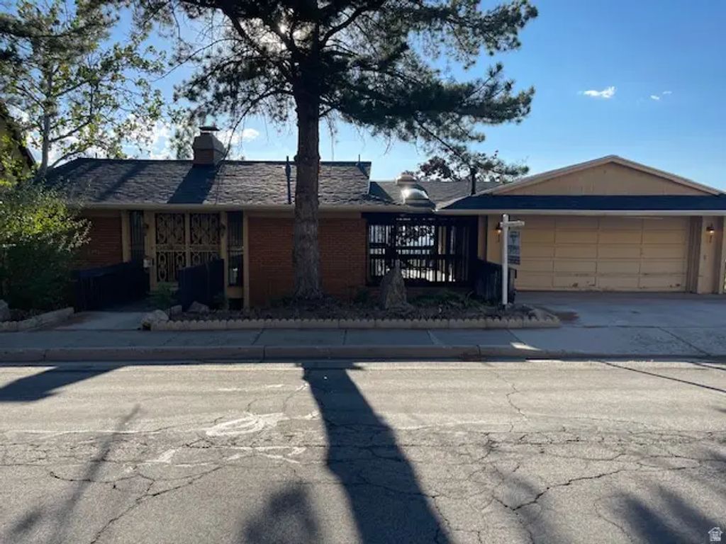 3292 S Monte Verde Dr, Millcreek