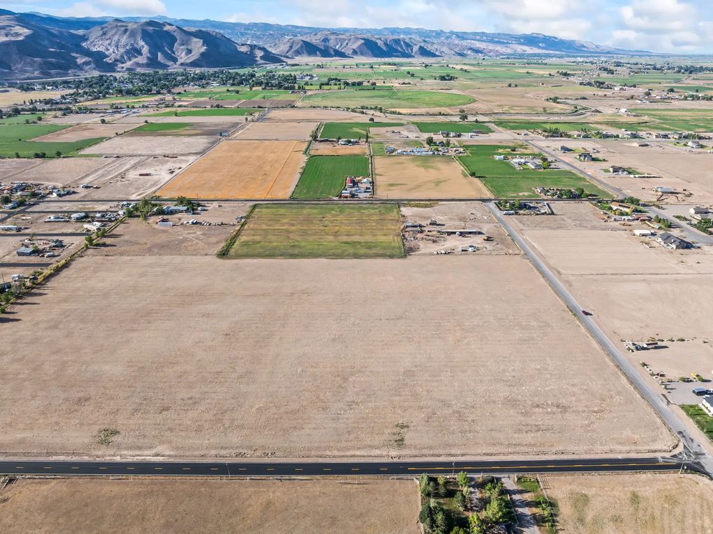 700 E 1400 S 3, Elsinore