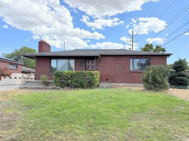 8395 W Herzog Ave, Magna