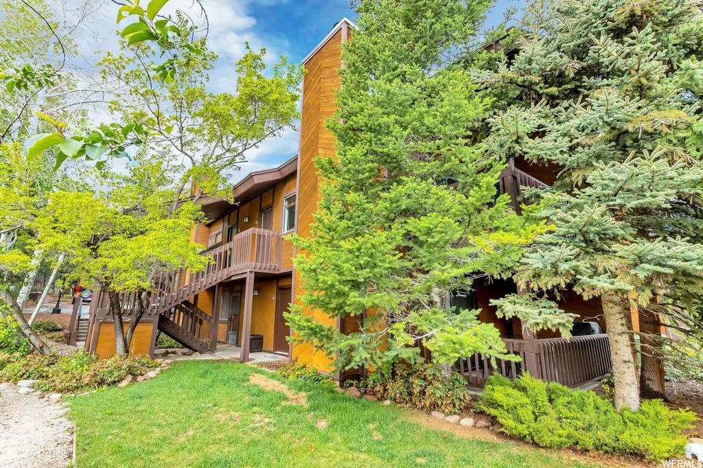 2025 Canyons Resort Dr V-4, Park City