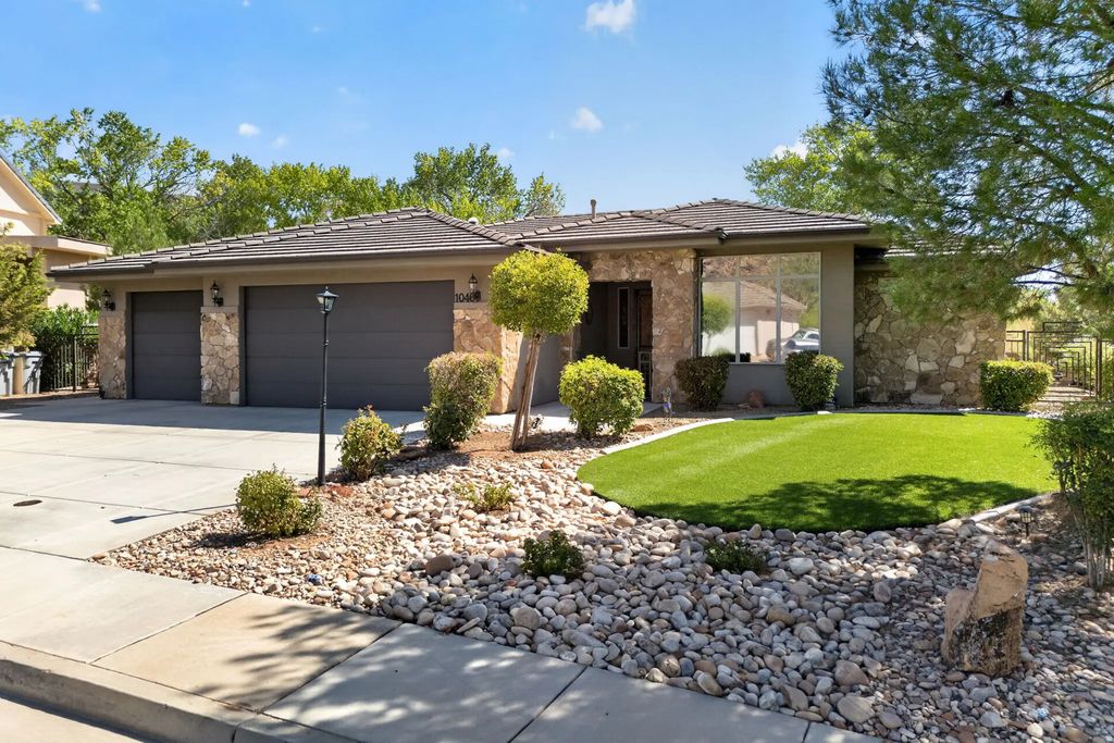1046 N 1700 E, St. George