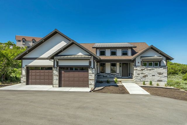 1594 S Tree Top Ln E 825, Heber City