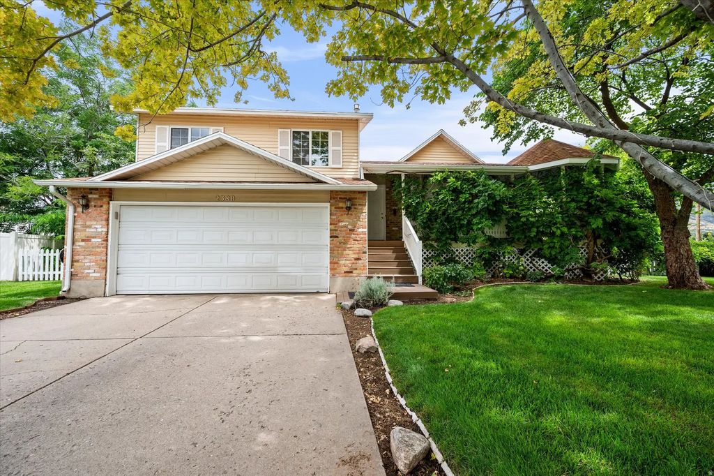 2380 N 2125 E, Layton
