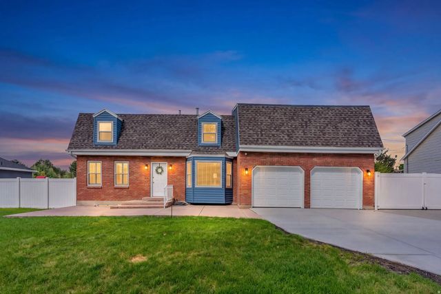 6730 S Nottingham Dr, West Jordan