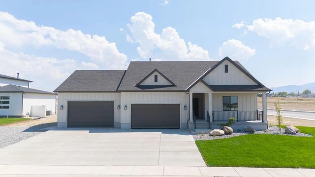 514 E Gilmour St 117, Grantsville