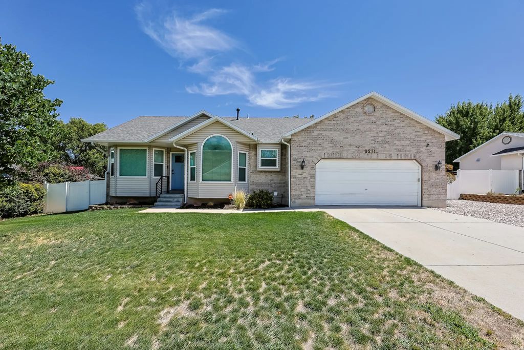 9271 S Grand Teton Dr, West Jordan