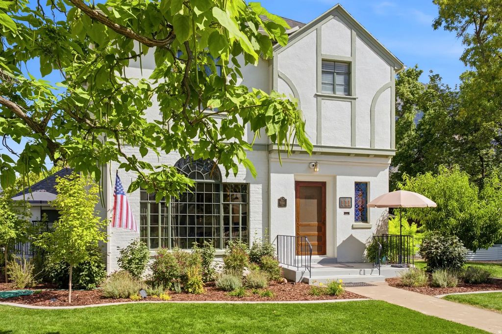 111 E 100 N, Springville