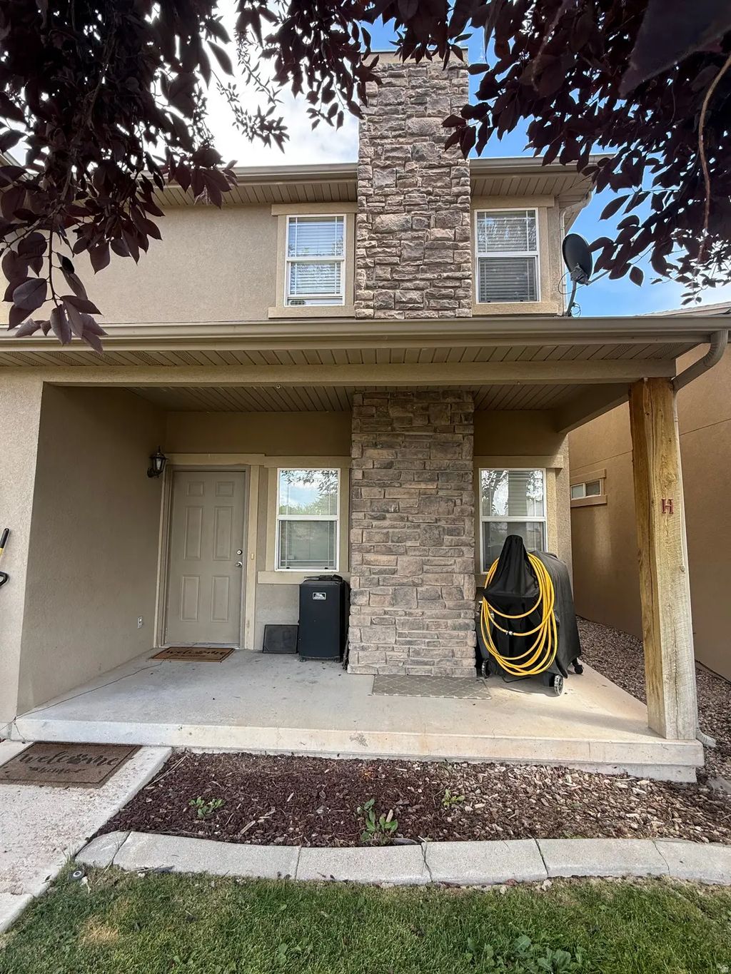 393 E 600 S H, Vernal