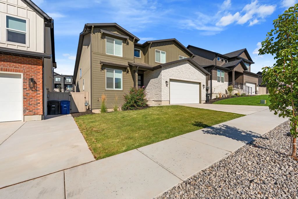 6025 N Angels Landing Dr, Mountain Green