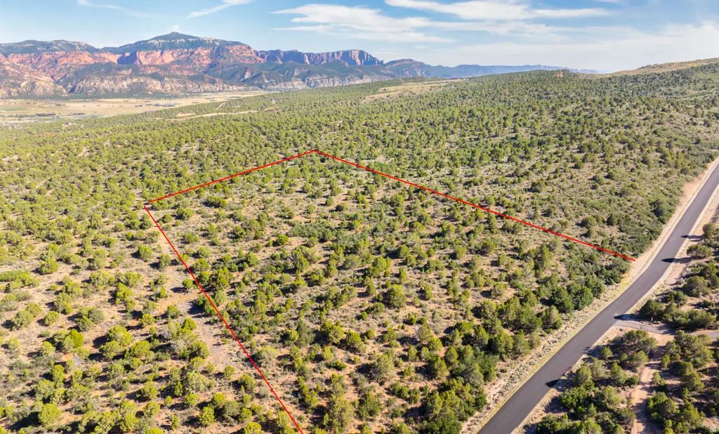 8470 W Bumble Bee Rd 23, Cedar City