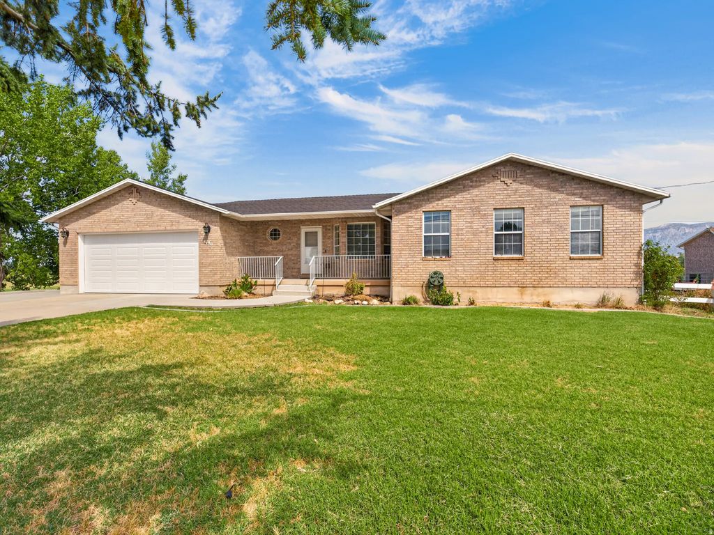 4190 W 400 S, West Weber