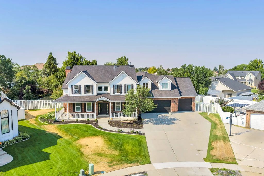 3661 N 2300 E, Layton