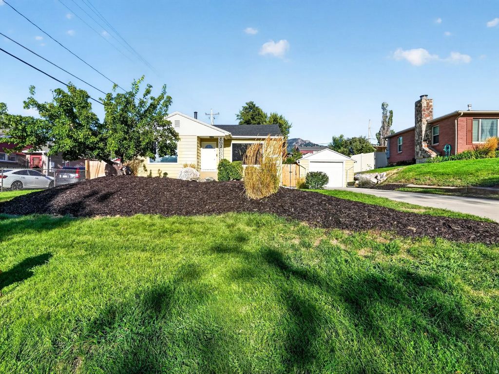 4452 S Jefferson Ave, South Ogden