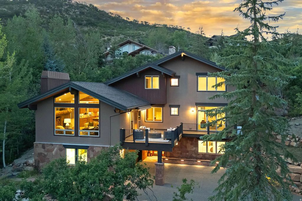 2068 Mahre Dr, Park City