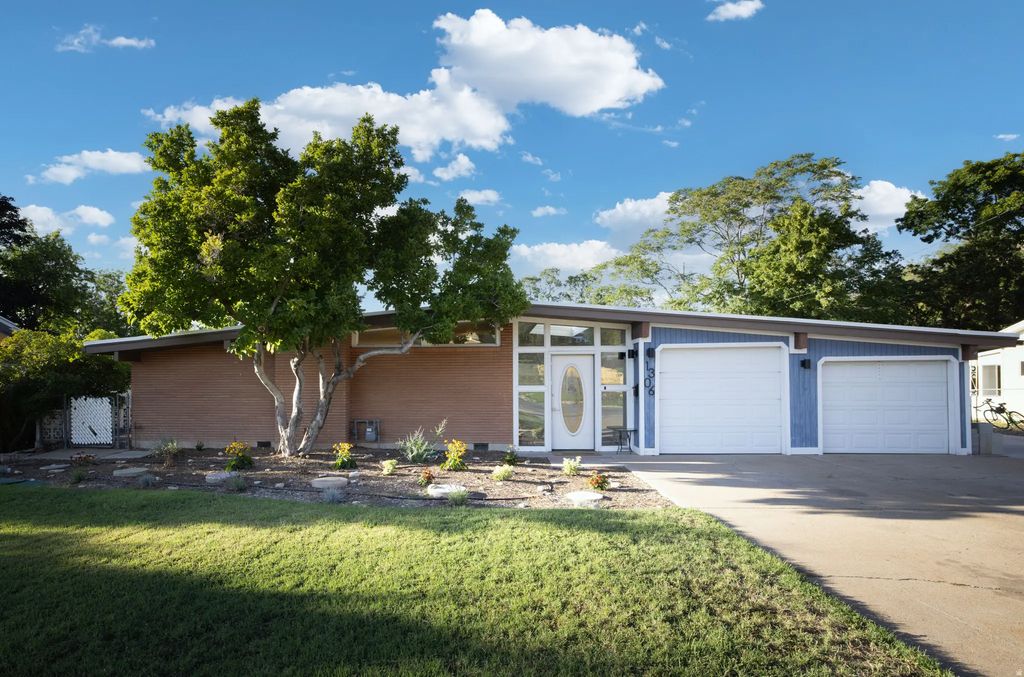 1306 E 4225 S, Ogden