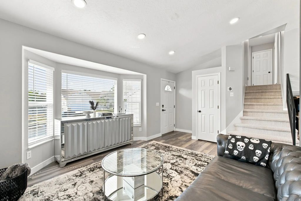 6104 W Castle Park Ln, West Jordan