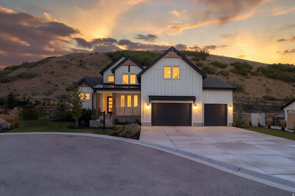 4839 Step Rock, Herriman