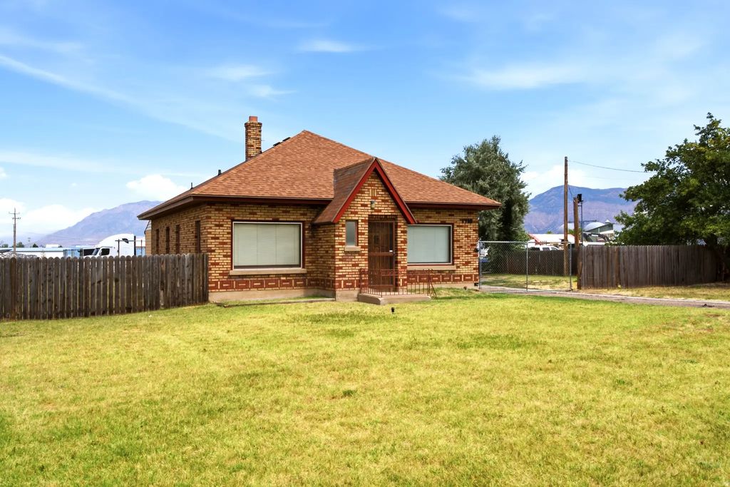 1718 W 3300 S, Ogden