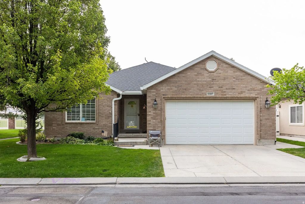 1207 W Bryce Jeffery Dr, Riverton