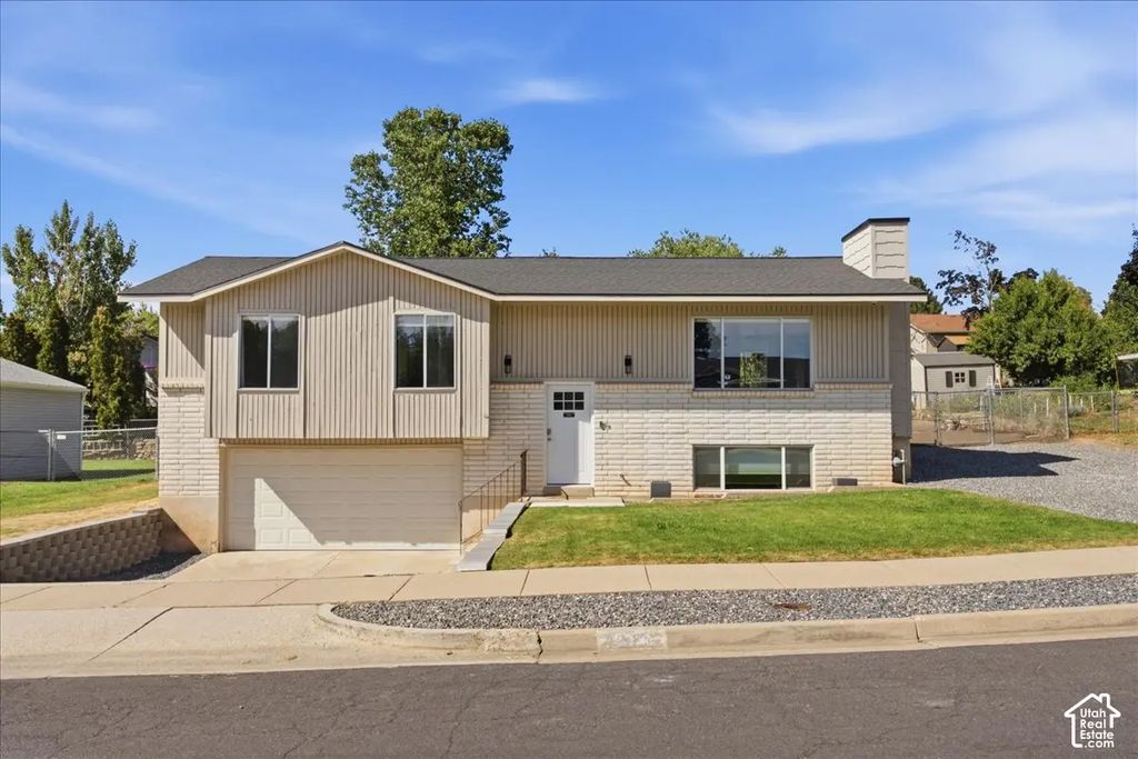 1277 E Jeff St N, Layton