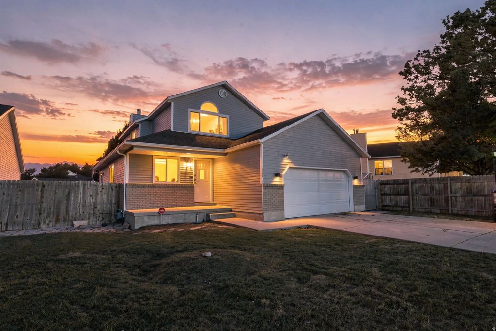 8161 S Creekwood Dr, West Jordan