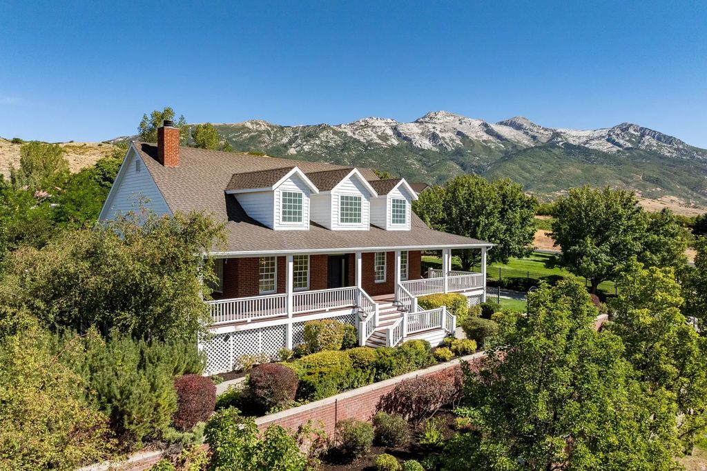 733 Summit Way, Alpine