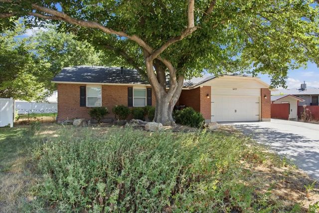 6277 S Stonehollow Cir, Taylorsville