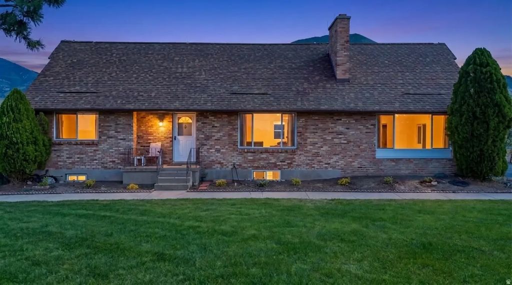 4468 N Droubay Rd E, Erda