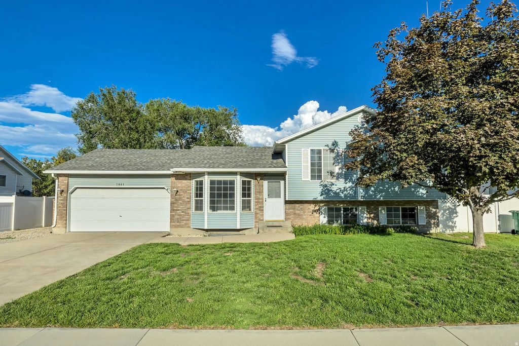 7481 S Red Heather Ln, West Jordan