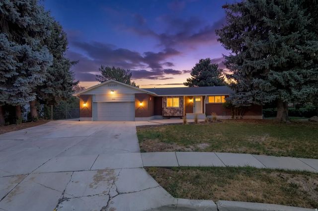 7503 S Paddington Cir W, West Jordan