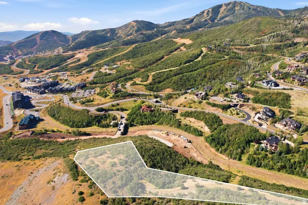 2804 W Deer Hollow Rd 122, Park City