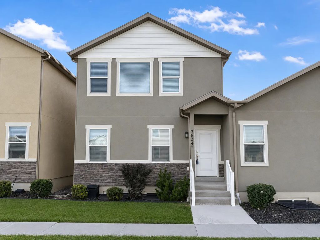 3834 E Cunninghill Dr, Eagle Mountain