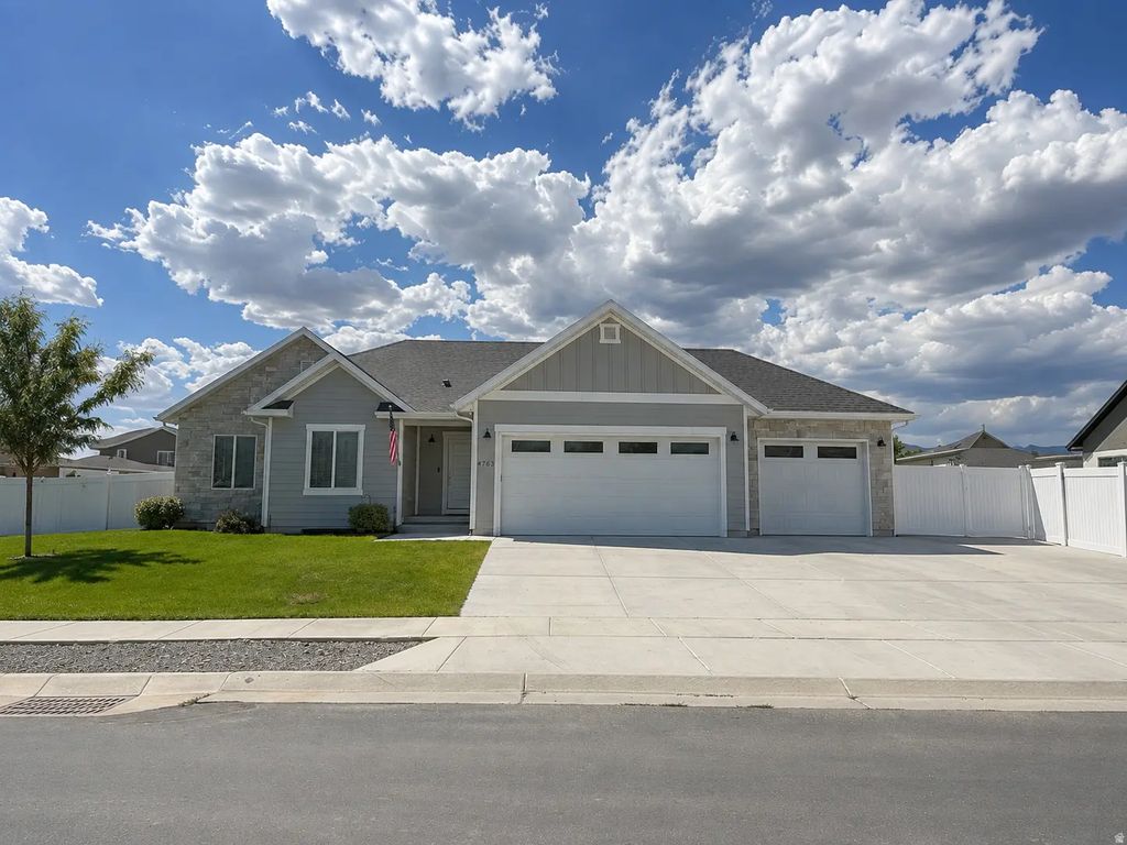 4763 N Sage Park Dr W, Eagle Mountain