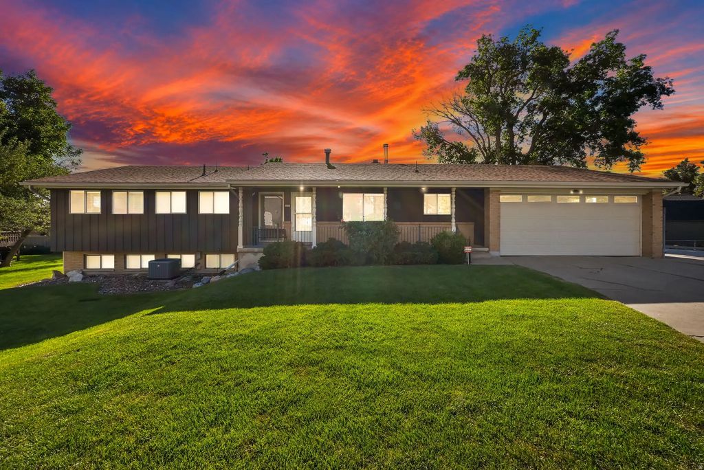 4250 S Panorama Dr E, Holladay