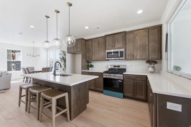 11049 S Freestone Rd W 134, South Jordan