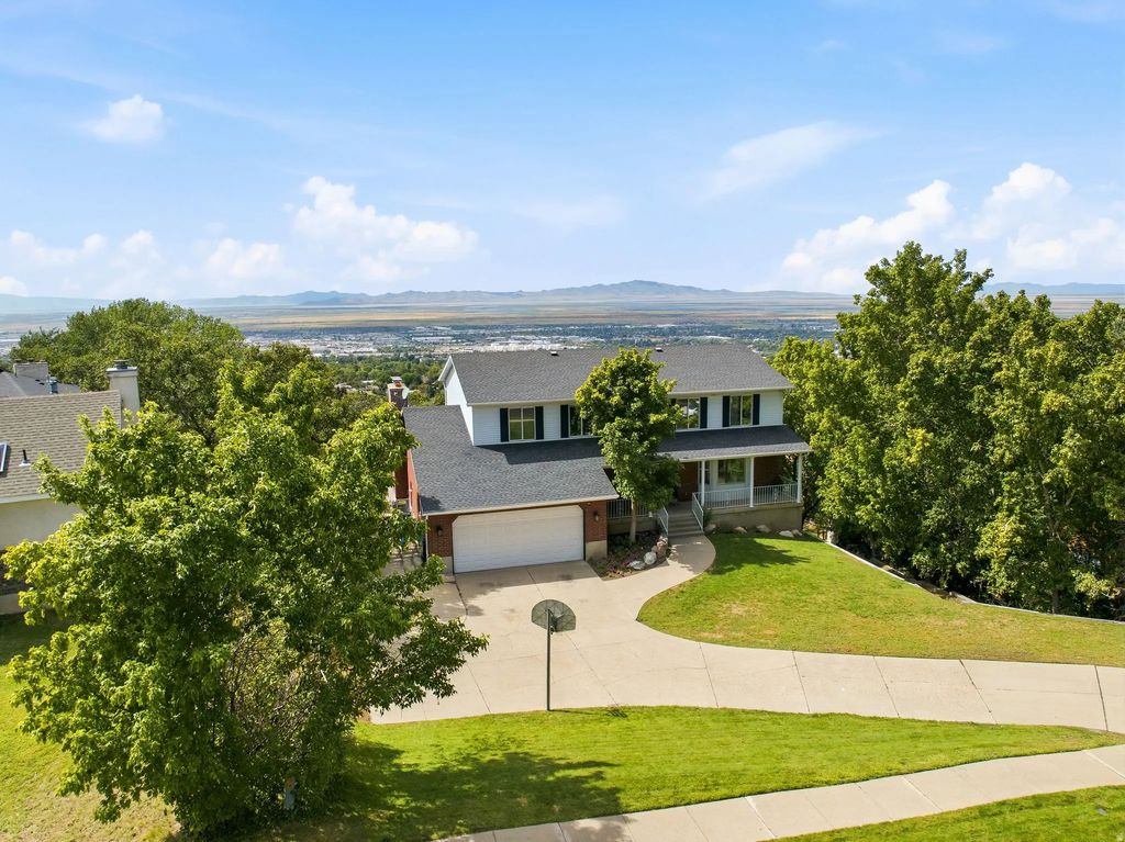 2902 S 650 E, Bountiful