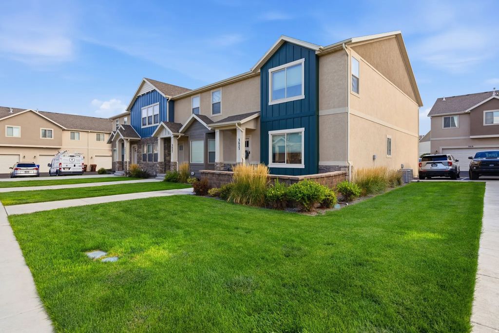 3623 E Sapphire Ln, Eagle Mountain
