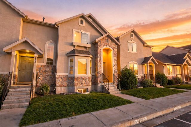 224 W Crescent View Ln 103, Tooele