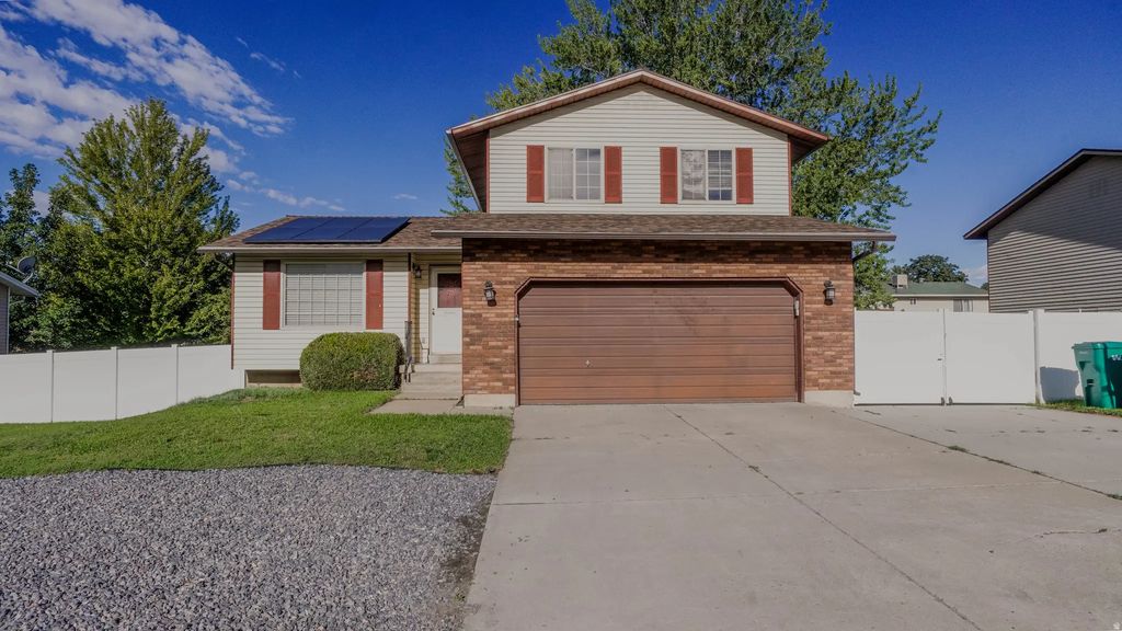 2611 N 1600 E, Layton