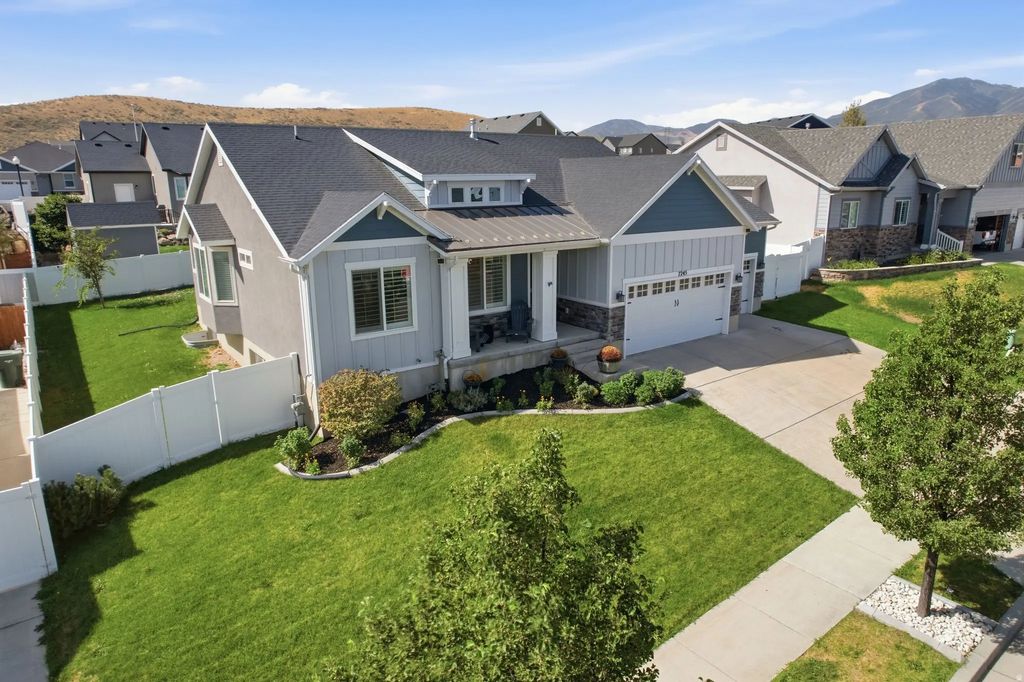 7245 W Silhouette Ln S, West Jordan