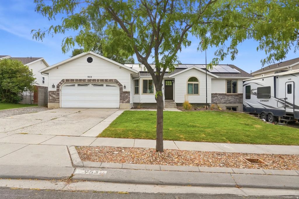 953 N 1430 E, Tooele