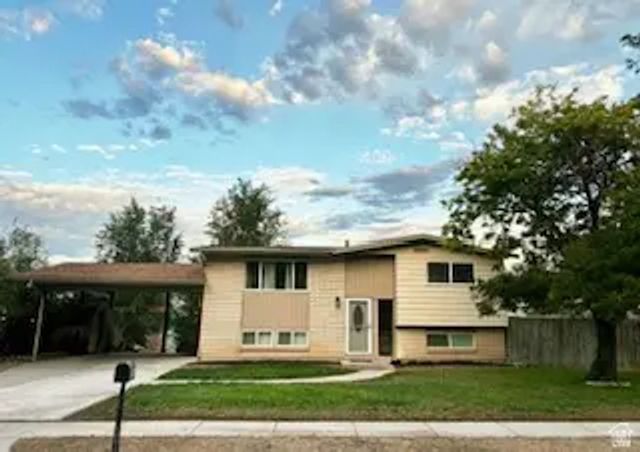 4460 S Summerwood St W, Taylorsville