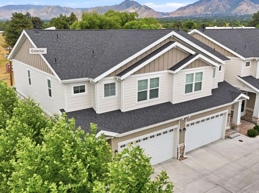 1303 E Weyburn Ln, Holladay